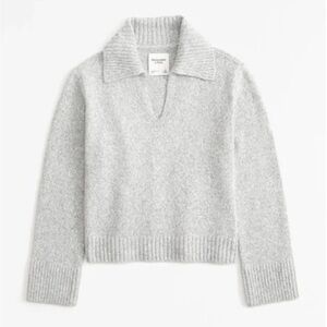 NWOT Abercrombie & Fitch Gray Notch Neck Sweater small